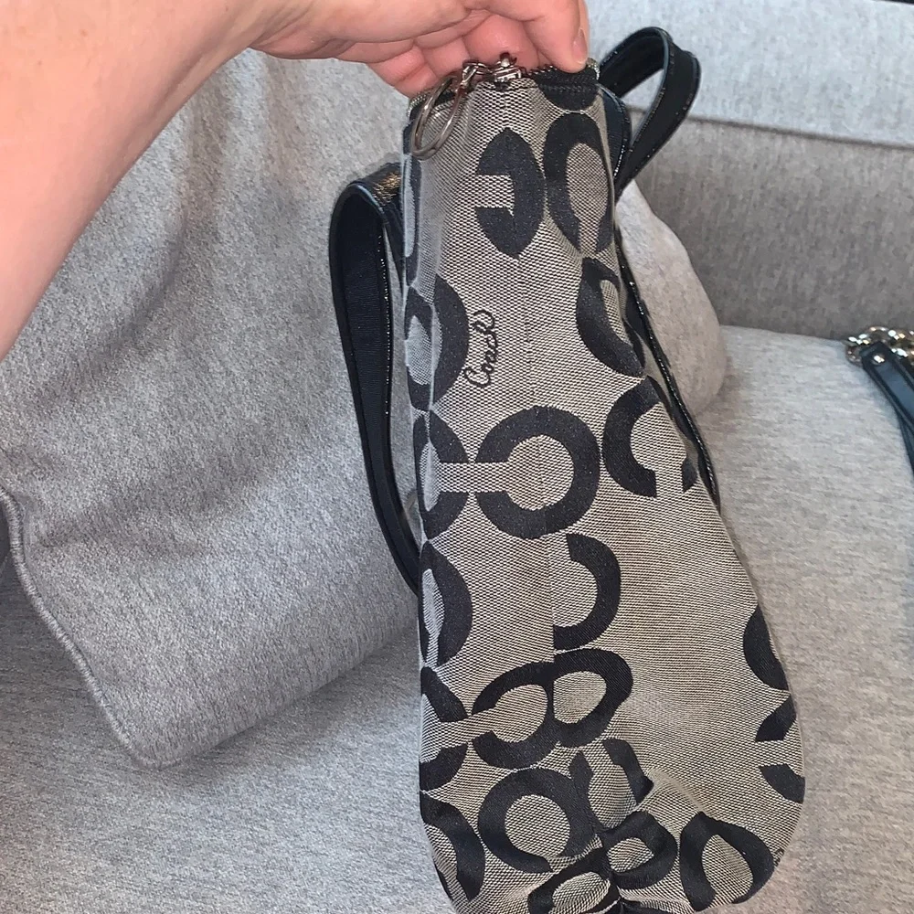 Coach Poppy Signature grey and black Jacquard Tote Bag purse & extra strap - Picture 14 of 17